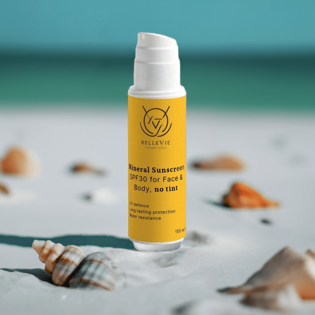 Struggling with sun damage, dryness, or premature aging? This sunscreen is your ultimate solution!
Prevents sunburn and protects against UV damage.
Hydrates and soothes with Aloe Vera Juice and Glycerin.
Reduces the risk of premature aging caused by sun exposure.
Suitable for all skin types, including sensitive skin.